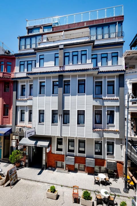 Property building, View (from property/room)