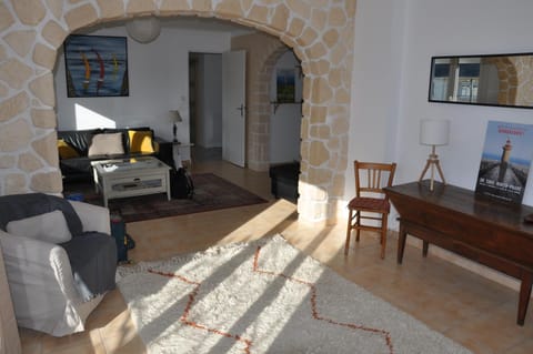 Magnifique appartement T5 avec grande terrasse, à 400m de la plage Apartment in Saint-Nazaire