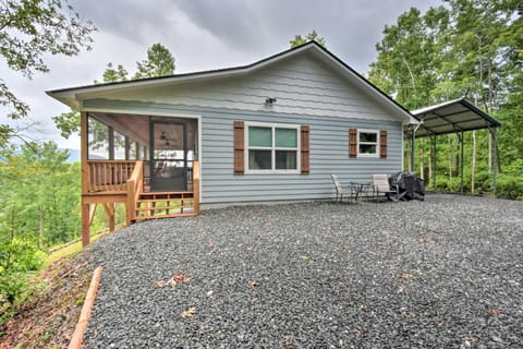 Hot Tub Relaxation and Mtn View Sky Blue Overlook House in Marble