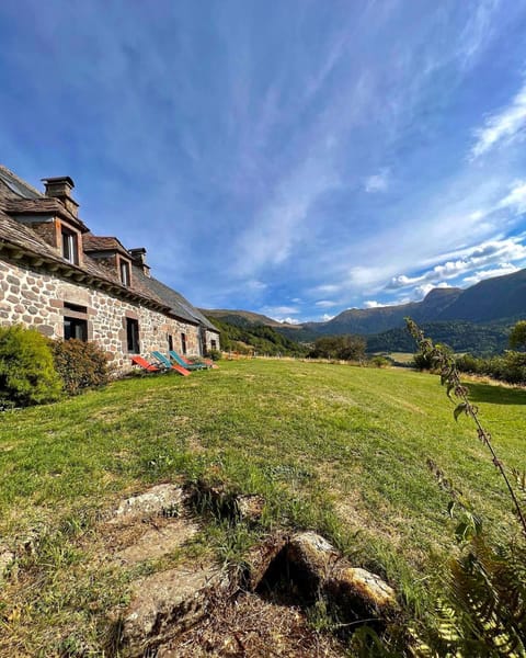 Property building, Nearby landmark, Natural landscape, Winter, Summer, BBQ facilities, BBQ facilities, Fishing, Garden, View (from property/room), Spa and wellness centre/facilities, Hiking, Hiking, Cycling, Cycling, Autumn, Landmark view, Mountain view, Mountain view, Seasons, Location, Sunrise, Sunset, sunbed, sunbed