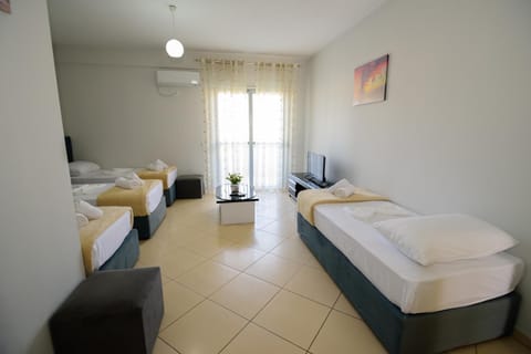 Harris&Arvien Apartment's Apartment in Vlorë