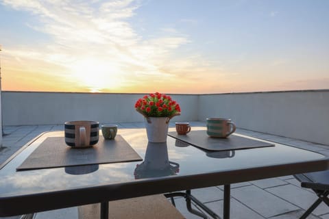 Balcony/Terrace, Sunset