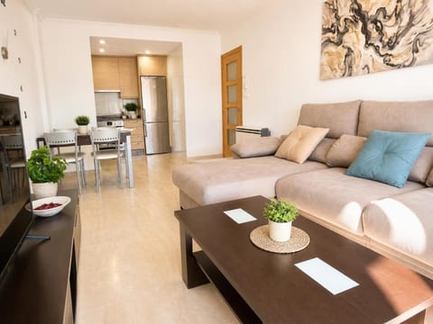 Kitchen or kitchenette, Living room