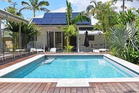 Property building, Swimming pool