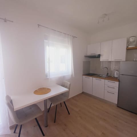 Apartments M & L Murter Apartment in Murter