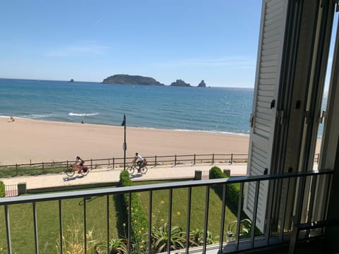 Natural landscape, View (from property/room), Balcony/Terrace, Sea view