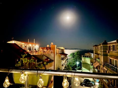 Night, Balcony/Terrace, Sea view