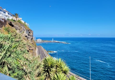 View (from property/room), Landmark view, Sea view