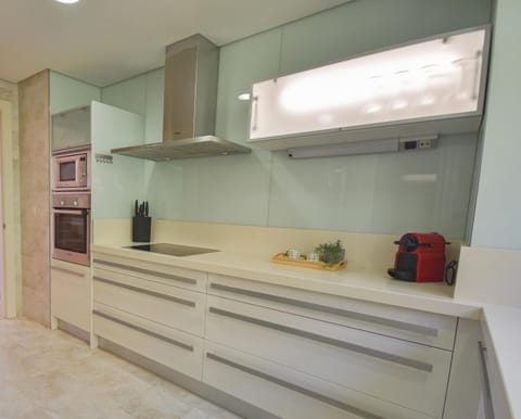 Coffee/tea facilities, Kitchen or kitchenette, minibar, pet friendly, stove, washing machine, dryer