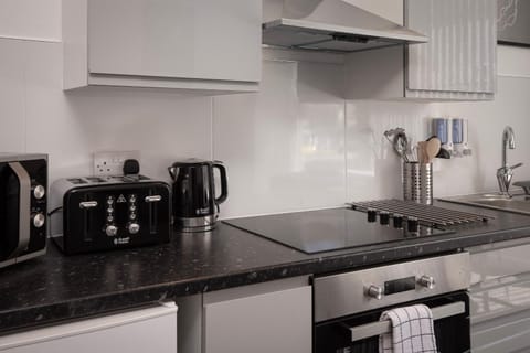 Coffee/tea facilities, Kitchen or kitchenette, Communal kitchen