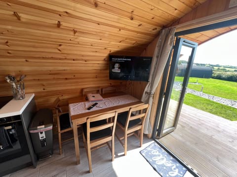 Fulshaw Mill Holidays Nature lodge in England