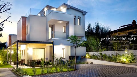 Property building, Street view