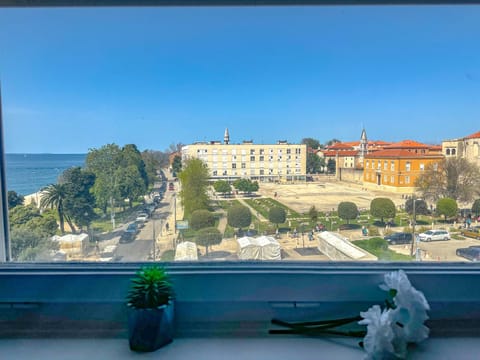 Day, View (from property/room), City view, Sea view, Location