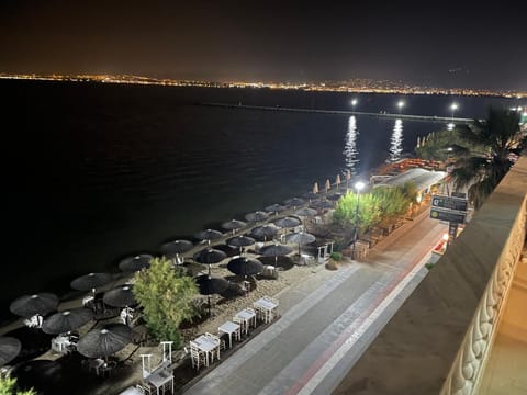 Balcony/Terrace, City view, Sea view, Street view