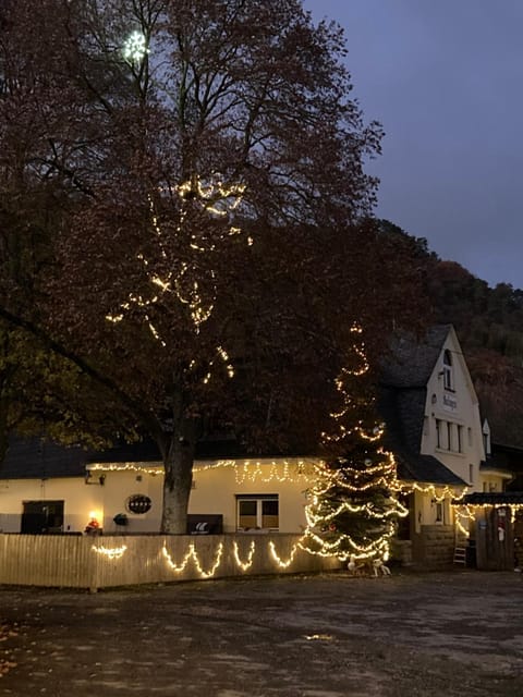 Bergs Bahnhof Apartment in Trier-Saarburg