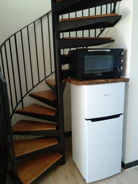 Charmant logement Guidel Plage, vue mer, piscine chauffée, avec une chambre Apartment in Ploemeur