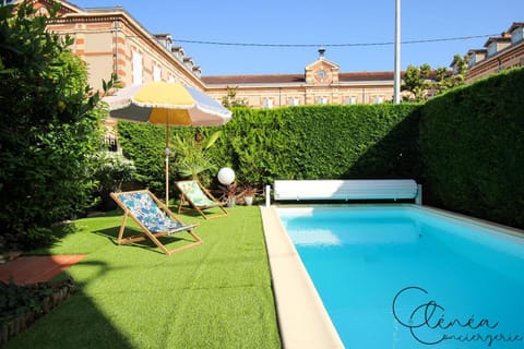 Day, Garden, Pool view, Swimming pool, sunbed