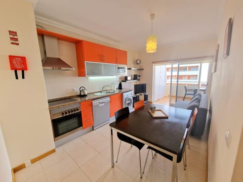 Living room, Dining area, kitchen