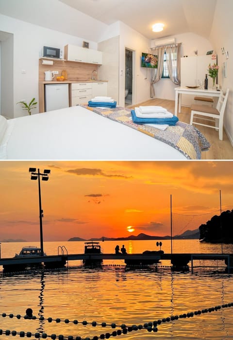 Bed, Bathroom, TV and multimedia, Kitchen or kitchenette, Sunset