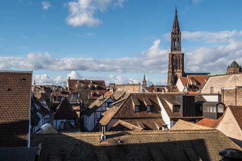 Property building, View (from property/room), City view
