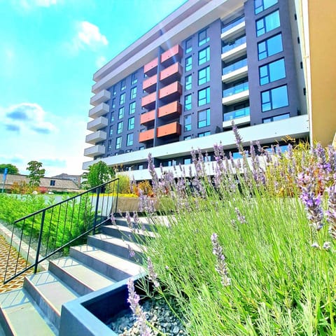 Property building, Garden