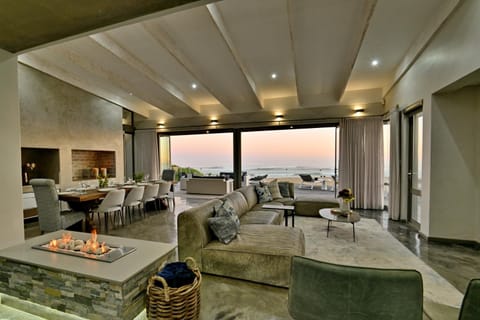 At Last Glentana Beach House House in Western Cape