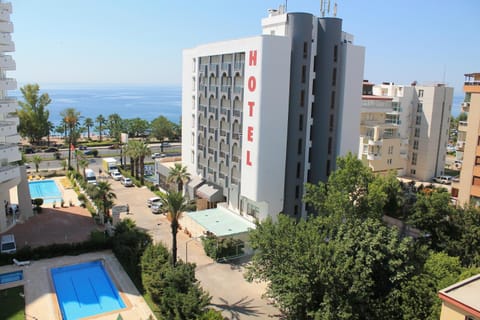 Property building, Facade/entrance, Day, Natural landscape, City view, Sea view, Swimming pool