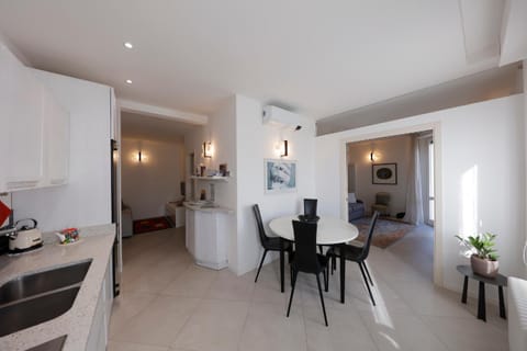 Siena UpTown - Sabrina's Charming Apartment Apartment in Siena