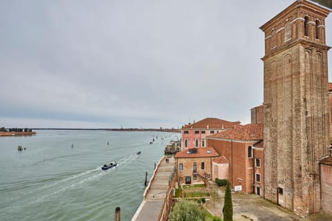 View (from property/room), Landmark view, Sea view