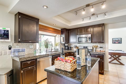 Home with Private Pool and Game Room in Indio! House in La Quinta