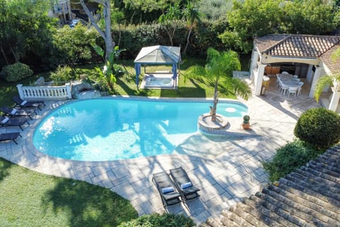 VILLA 330m2 heated pool and Jacuzzi Villa in Mougins