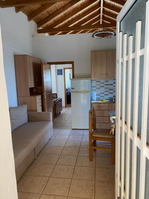 Barbajonn's Stone House House in Islands