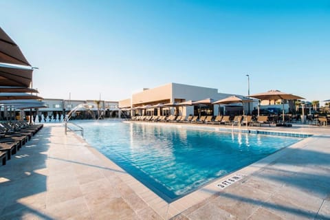 Solarium, Swimming pool
