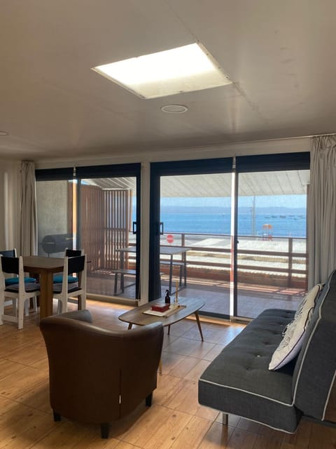 Living room, Sea view