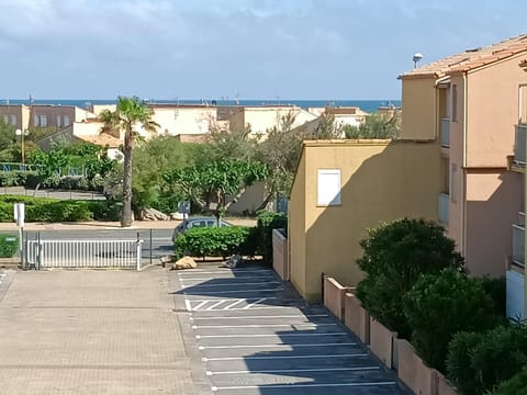 City view, Street view