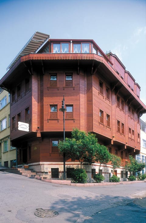 Facade/entrance, Street view