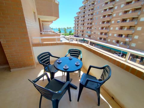 Balcony/Terrace, Street view