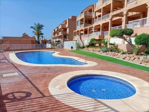 Garden, Swimming pool
