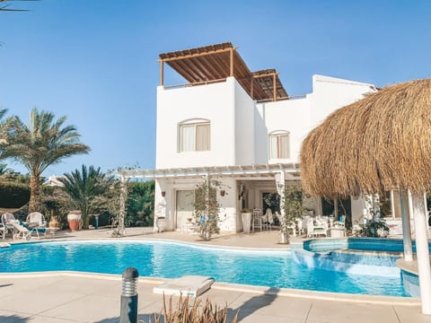 Property building, Pool view, Swimming pool