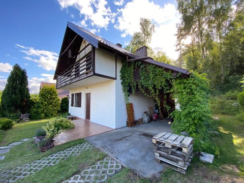 Property building, Patio, Facade/entrance