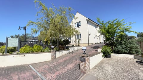 Property building, Facade/entrance, View (from property/room)