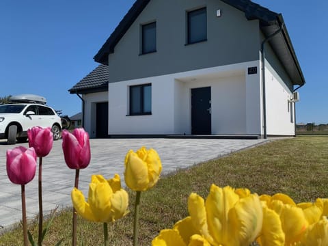 Dom nad morzem z Jacuzzi 10 osób Morze Przygód Villa in Pomeranian Voivodeship