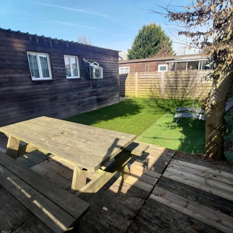 Patio, Garden, Dining area