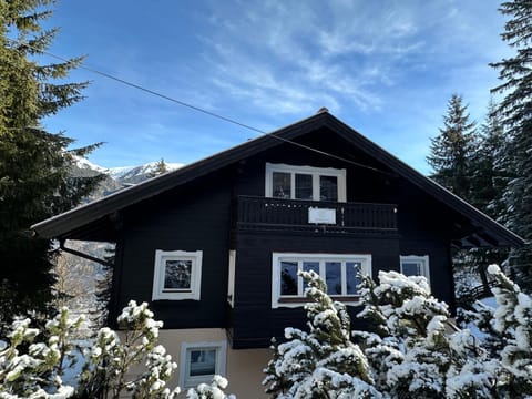 Property building, Day, Winter