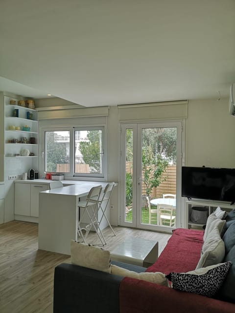 Living room, Seating area, Dining area, Garden view