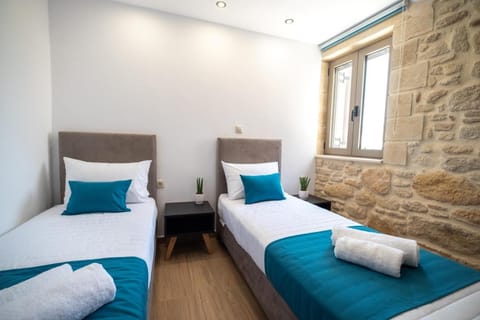 Bed, Bedroom, young children