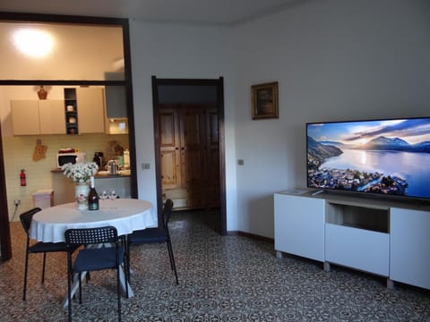 Roberta's House, a few steps from the lake Apartment in Bellano