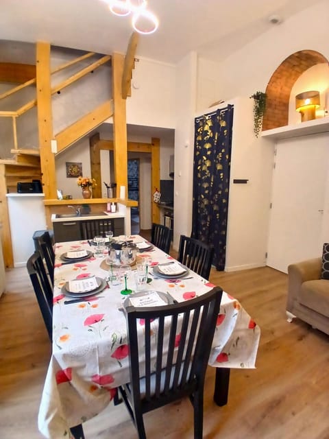 Kitchen or kitchenette, Dining area, heating, internet, wardrobe