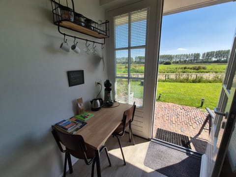 Coffee/tea facilities, View (from property/room), Dining area
