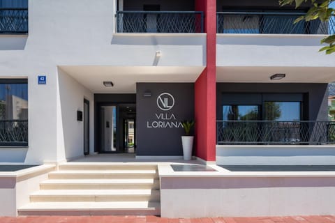 Facade/entrance, Property logo or sign